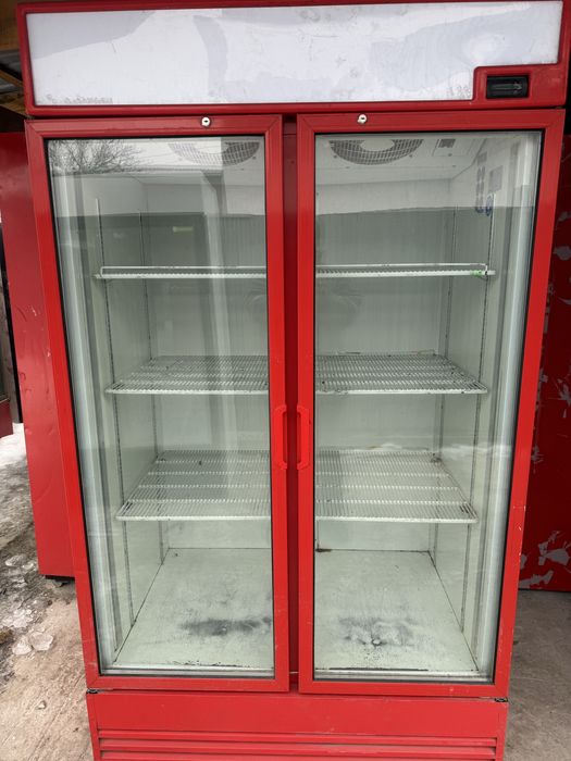 Витринный холодильник