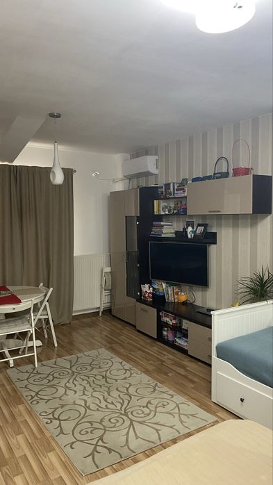 Garsoniera open space+boxa Bucurestii Noi Damaroaia