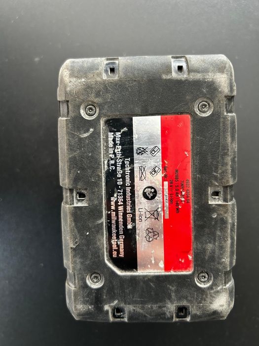 Батерия Milwaukee M28B5 5.0Ah Внос от Франция