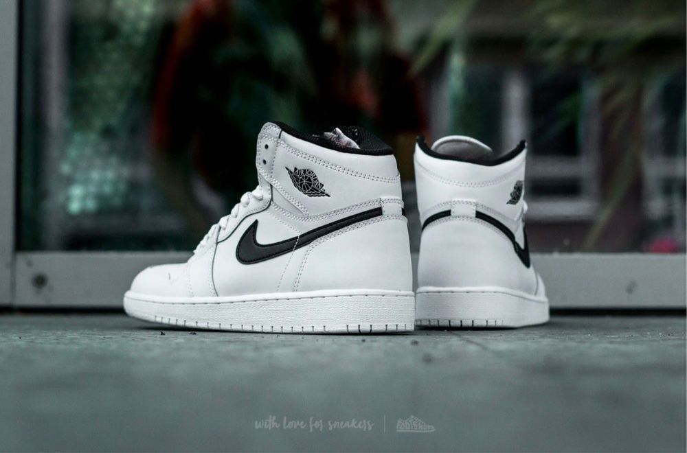 Jordan 1 high ESSENTIALS premium