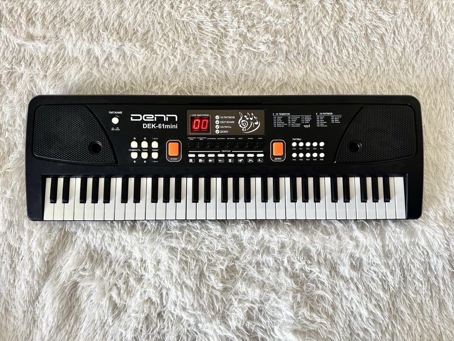 Продам синтезатор пианино Denn DEK61 mini