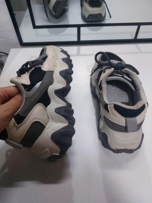 Маратонки Nike и др.