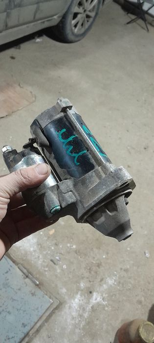 Стартер Тоиота авенсис