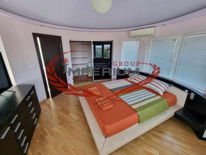 Дава се под наем Тристаен апартамент в Варна, Гръцка махала - 130 кв.м за 918 € - Снимка #8