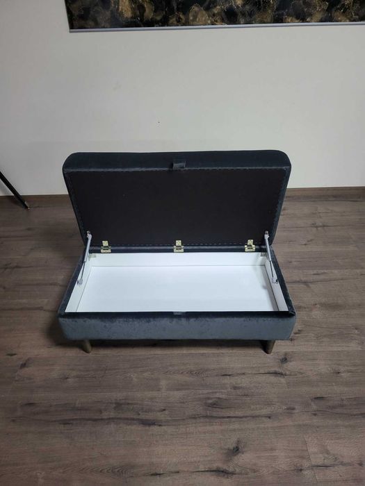 Голяма сива табуретка от плат с функция ракла