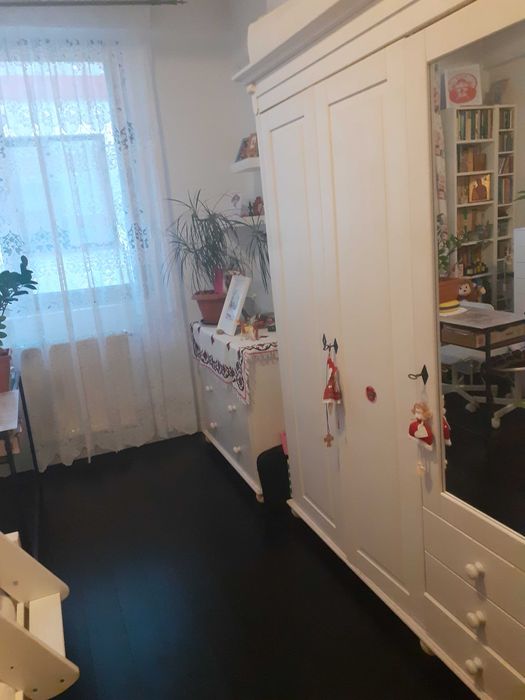 Dămăroaia, 3 camere bloc boutique