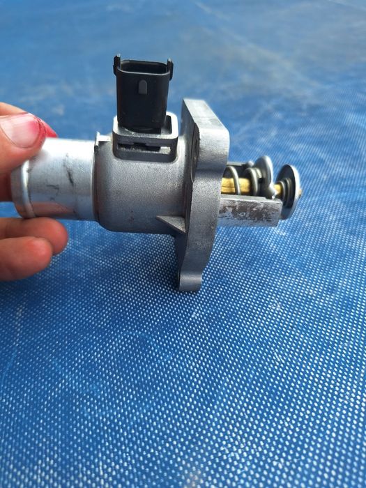 Termostat opel astra benzina 1.6 turbo 180 cp