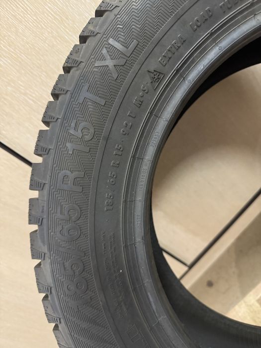 Продам зимнию резину 15