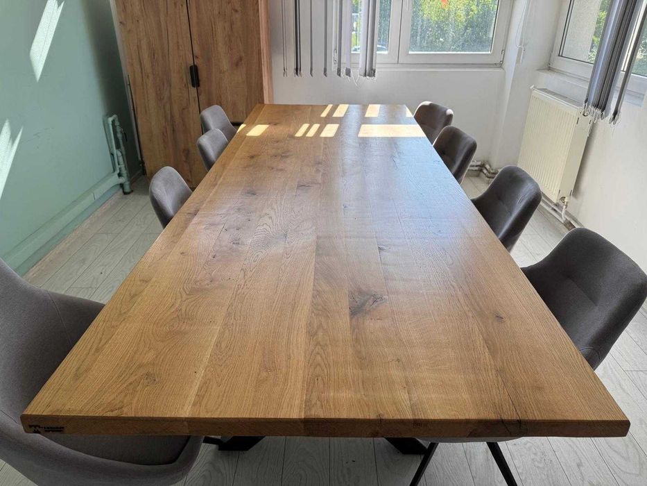 Masa solida din stejar