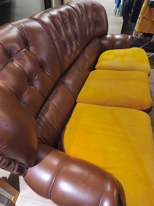 Комплект кожен диван + 2 фотьойла – класически стил, здраво качество