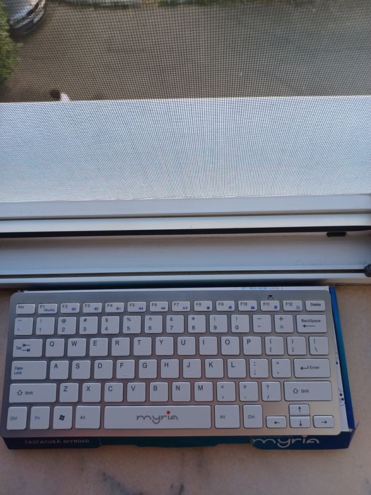 Tastatură Nouă      .