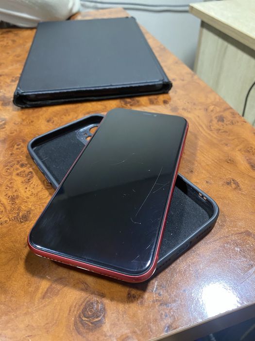 IPHONE 11 LL/A 128GB 200$