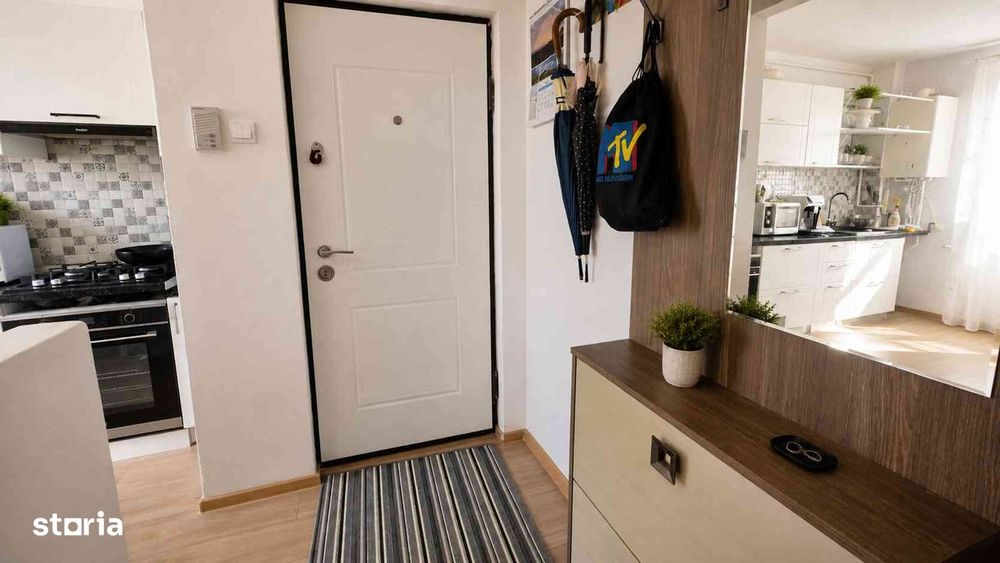 Apartament 3 camere, balcon, etaj 4, Făgăraș