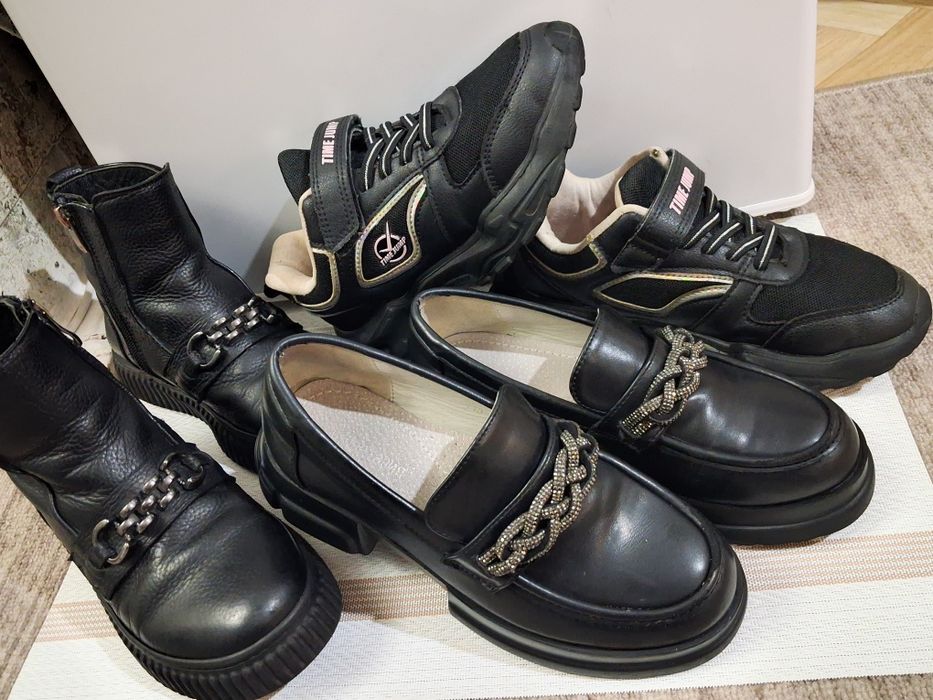 Продам пакет обуви для девочек за 5к.