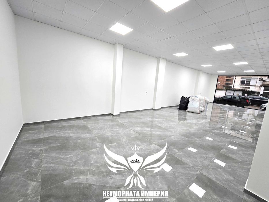 Дава се под наем Магазин в Асеновград - 101 кв.м за 785 € - Снимка #3