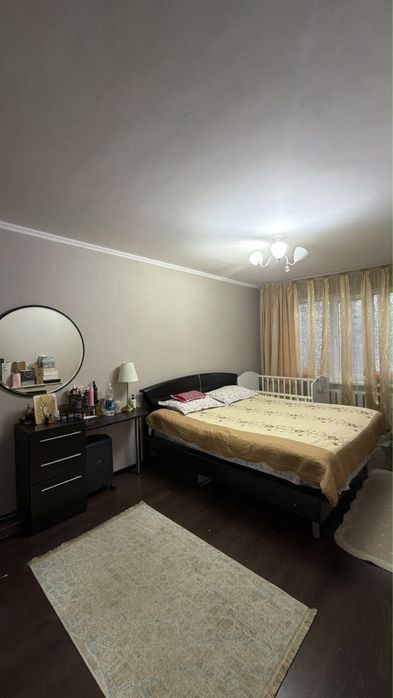 Продам 3-х ком кв КазИИТУ