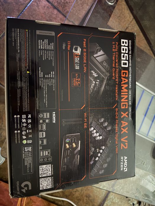 Placa de baza B650 ax V2 si procesor ryzen 5 9600x
