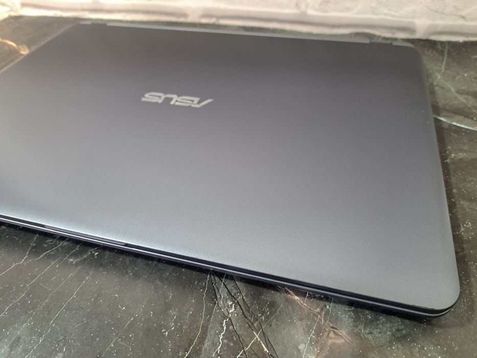 Продам ультрабук ASUS X507MA (идеал)
