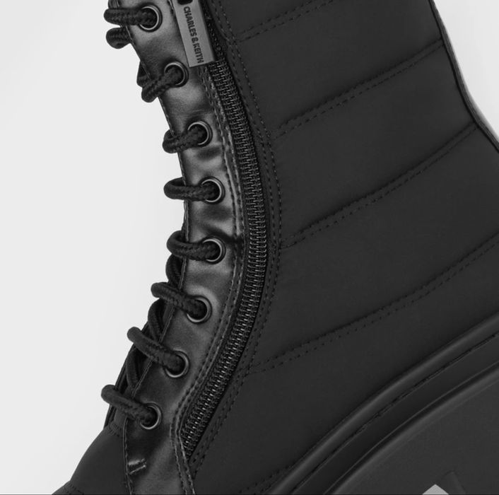 Зимние ботинки Charles Keith