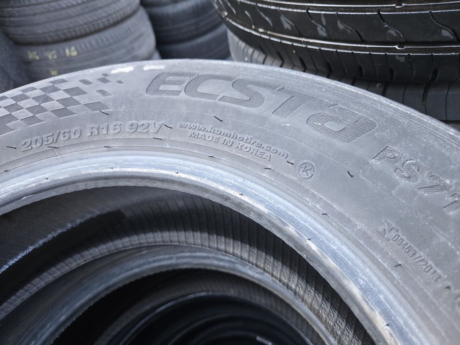 2бр. 205 60 16 Kumho летни.