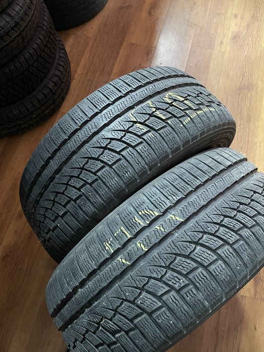 275/40R20.     245/45R19