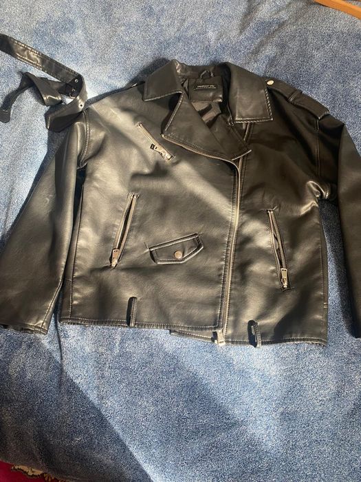 Продам куртку косуху