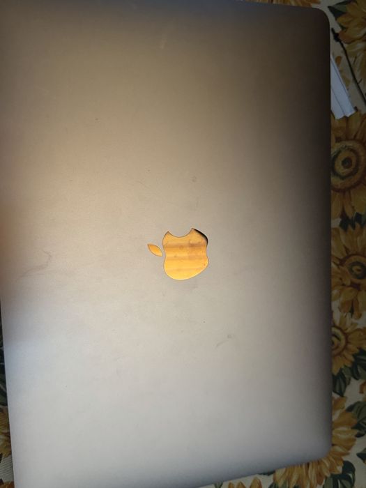 MacBook Air чисто нов