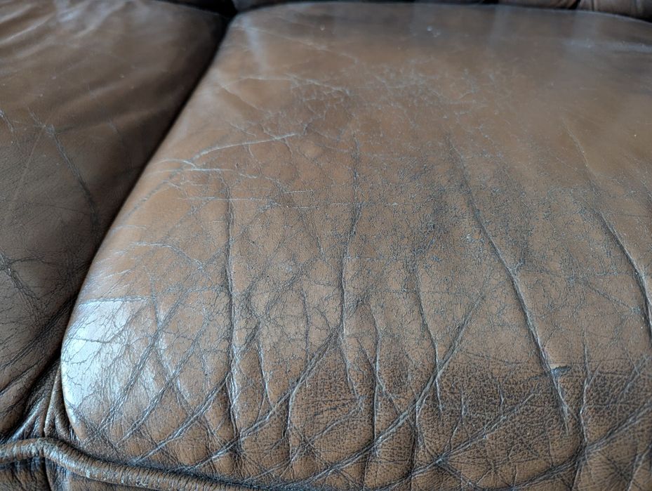 Кожен винтидж диван от Белгия