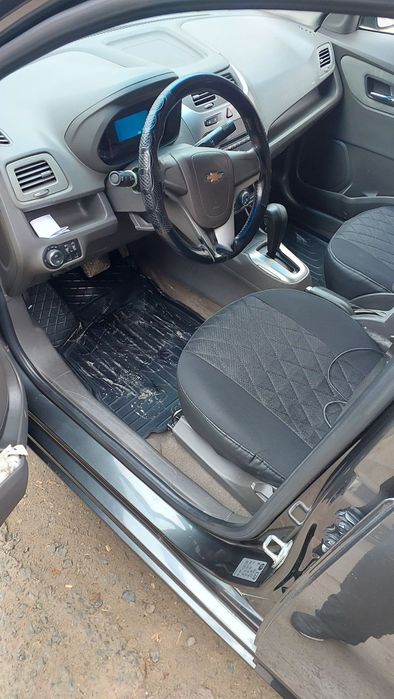 2 петно капот крыло  метан 4 пок