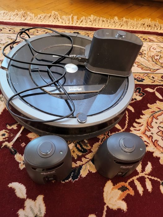 Vand robot aspirat iRobot Roomba