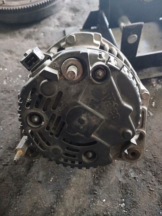 Продам генератор на гольф