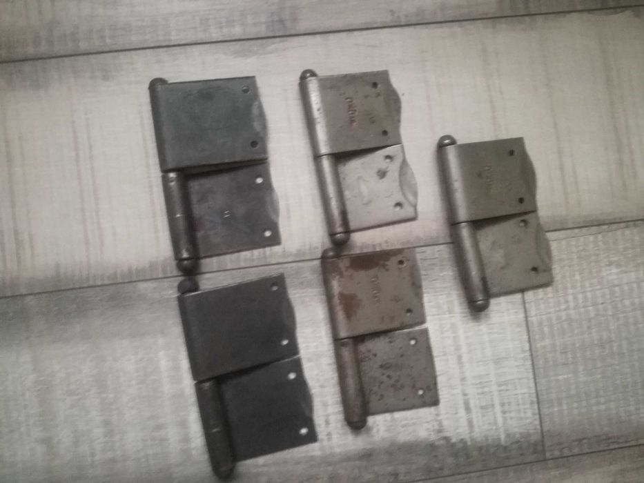 Продавам 5бр.комплект-м/ж панти за дървени врати