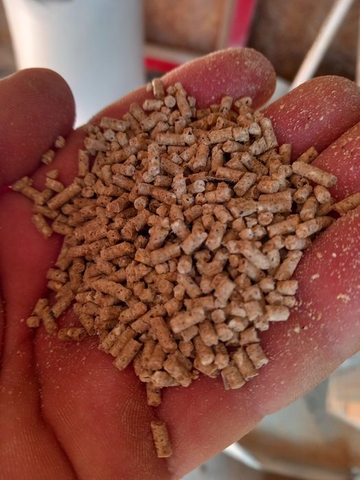 Uruială Granulată pentru pui,găini, curcani, porci,viței, iezi și miei