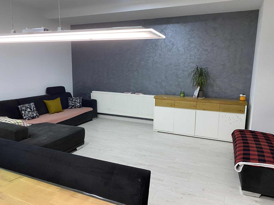 Ofer spre inchiriere!