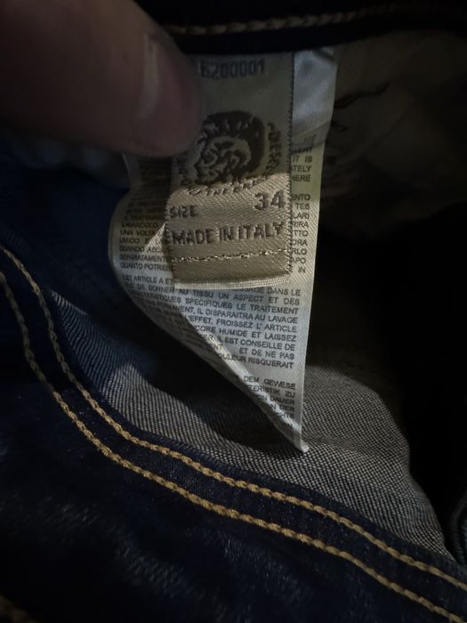 Продавам 2 броя дънки DIESEL