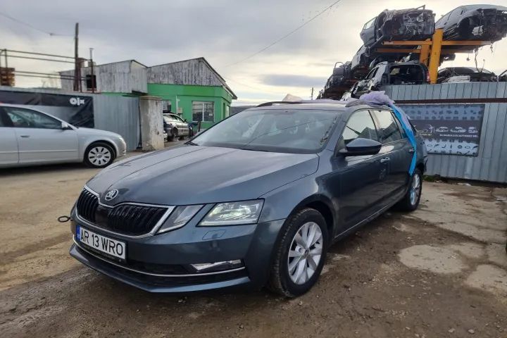 pompa abs bara fata armatura capota trager far stanga dreapta radiator apa clima intercooler timonerie turbina plansa ceasuri bord kit airbaguri  Skoda Octavia 3 facelift, an 2018, 2.0 tdi 150cp cod motor CRMB