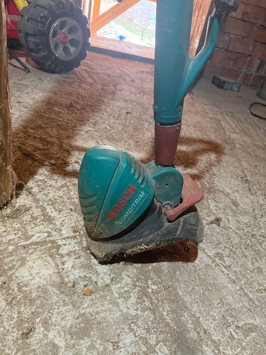 Ел. косачка за трева BOSCH