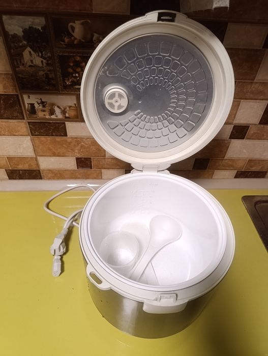 Продам мультиварку vikonte