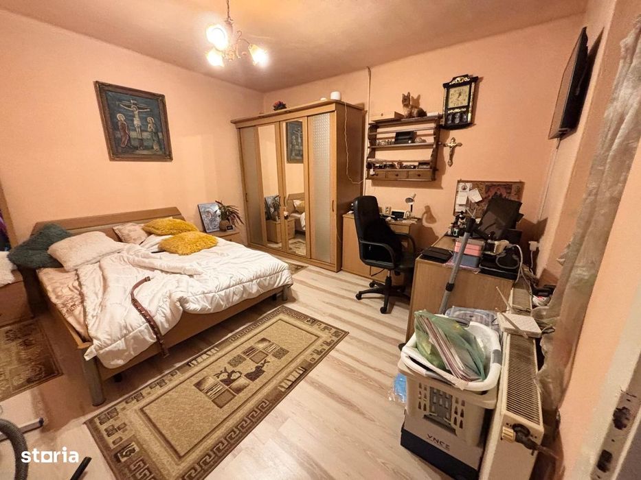 Casa single + 1200mp teren - Sura Mare