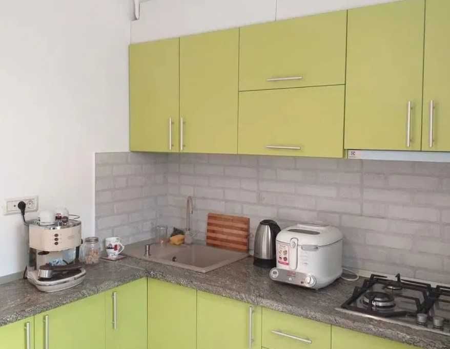 Дава се под наем Едностаен апартамент в Пловдив, Център - 28 кв.м за 153 € - Снимка #1