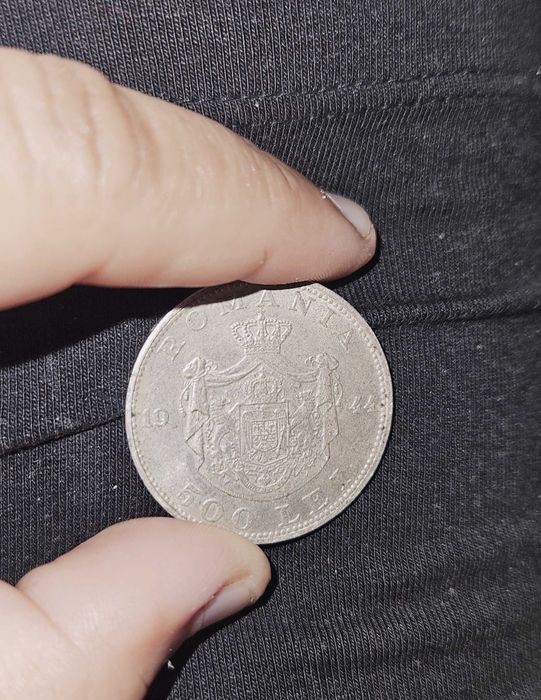 Vand monede Regele Mihai 1