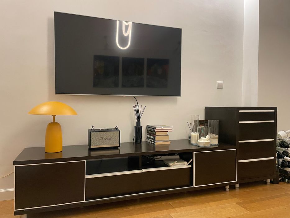 Модулен ТВ шкаф от истинско дърво