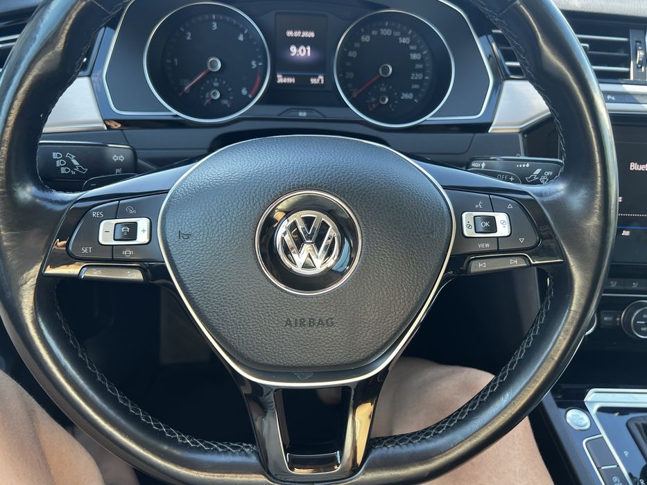 VOLKSWAGEN Passat 2019 — imagine 4
