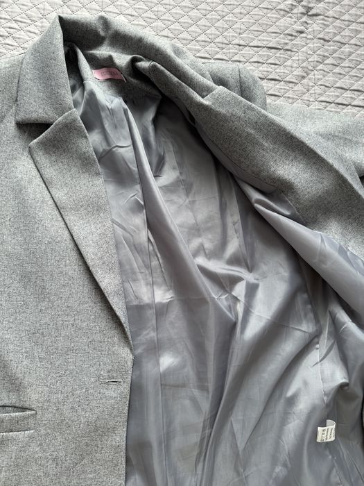 Продам женский костюм