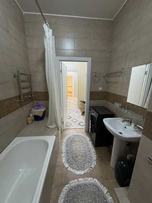 R3 Сдаётся 2/6/11 квартира ор-р Дружба народов !