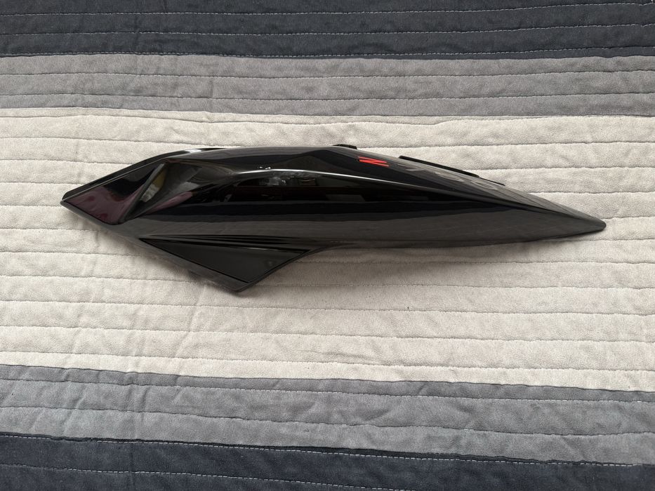 Ляв спойлер за опашка на Kawasaki Z750 / Z1000