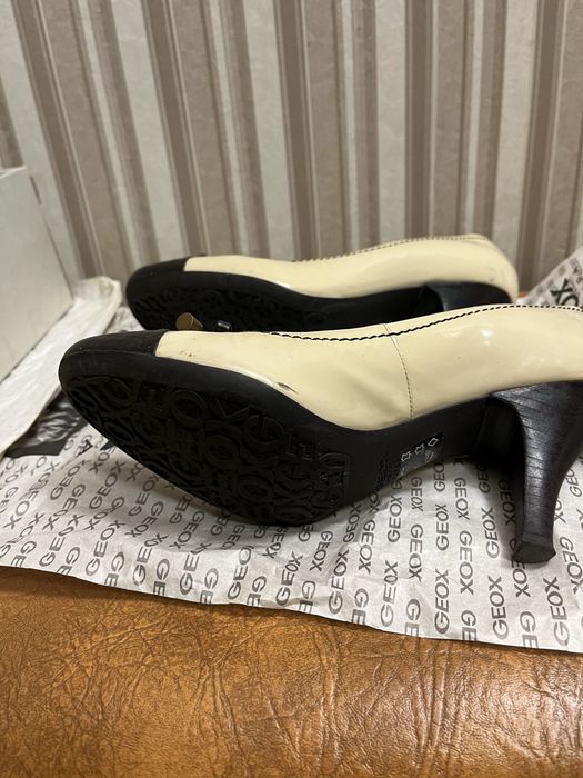 Продам кожанные туфли