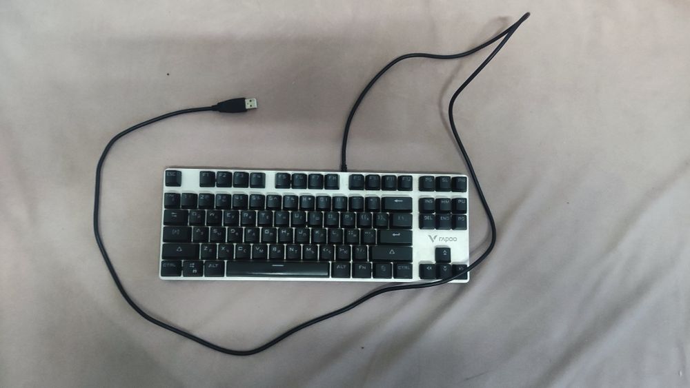 Rapoo V500 Mechanical Gaming Keyboard обмен/продажа