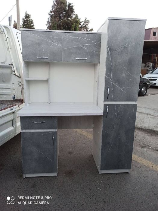 Stol shkofli ichi keng koʻp narsa sigip ketadi