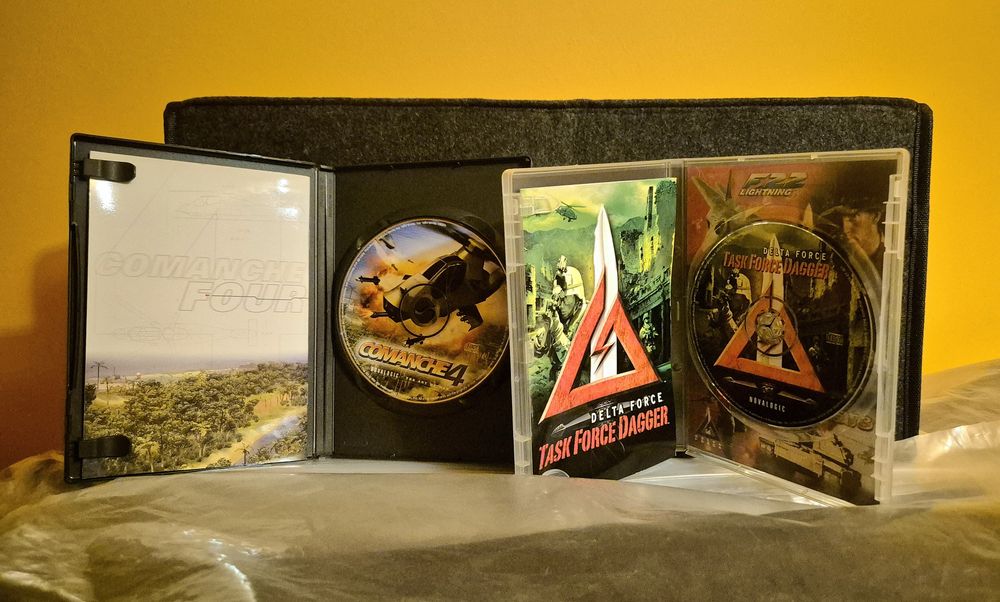 Jocuri calculator CD PC Comanche, Delta Force, Red Alert, GTR Racing